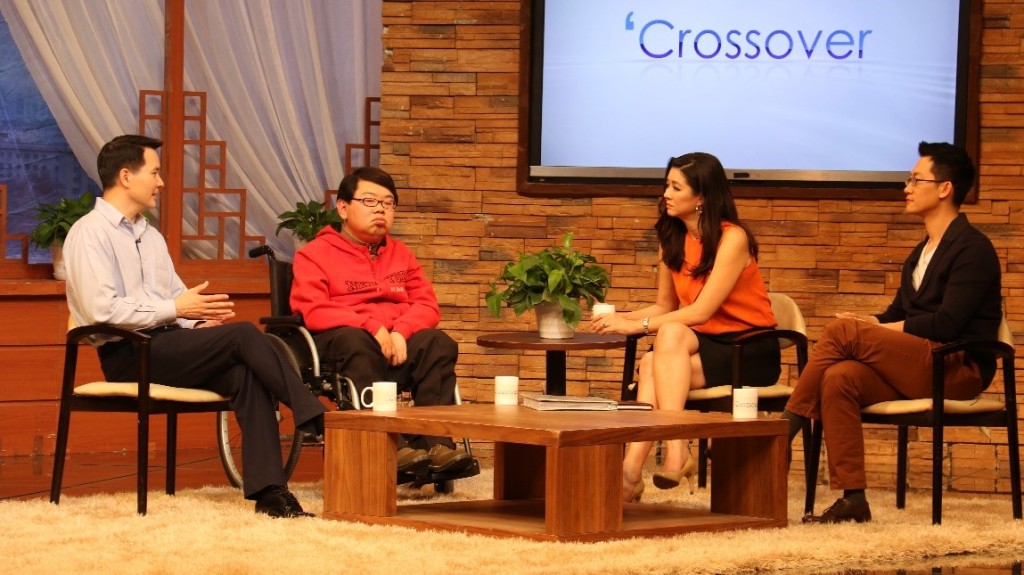 Nelson Chow and Shawn Yang speak with the hosts of CCTV's Crossover.